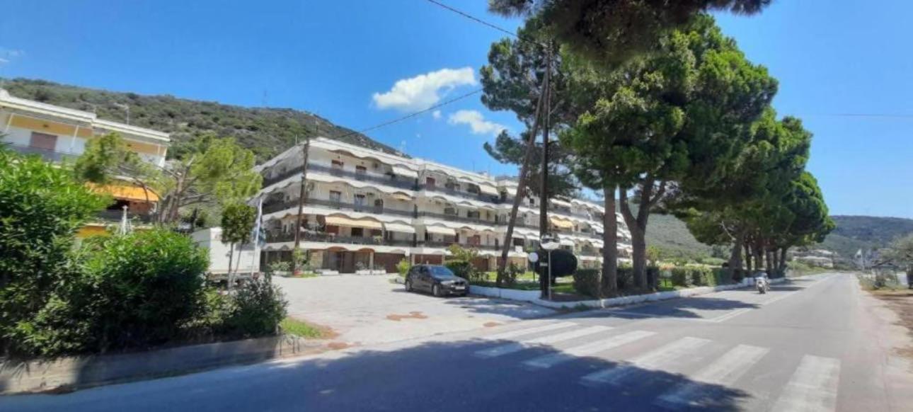 Sun & Sea : Malaki Seaside Lägenhet Exteriör bild